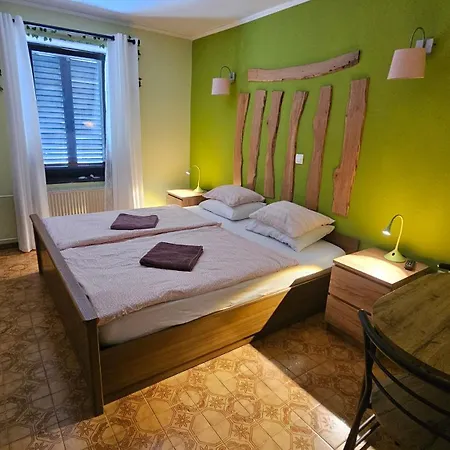 Malina I Peaceful Near Bled & Mountain Views 게스트하우스 3*