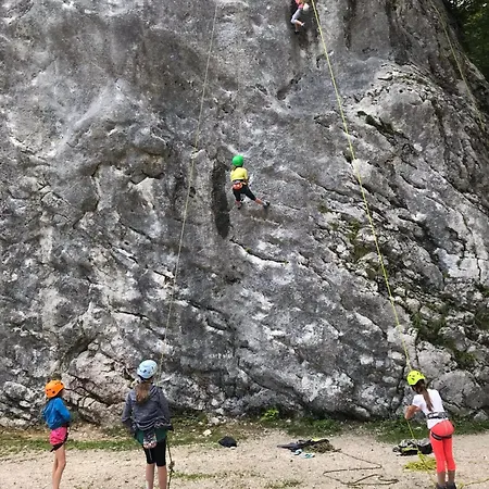 게스트하우스 Malina I Peaceful Near Bled & Mountain Views 3*